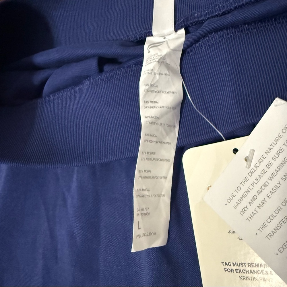 NWT Fabletics Kristin Pant Women’s Size Large Wide Leg Pockets Dark Blue - Picture 3 of 6